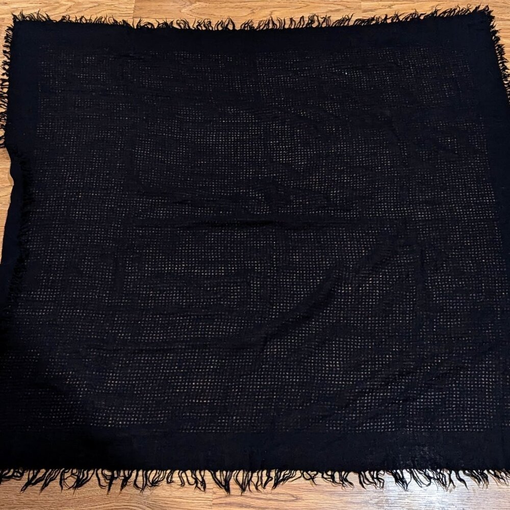Rag & Bone Black Virgin Wool Square Scarf/Wrap 45” Made in Italy - Picture 3 of 5